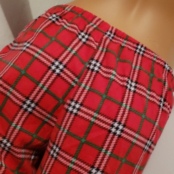 SLEEP WEAR SIZE SMALL - Picture 9 of 13